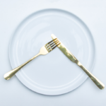 Etiquette dinner plate